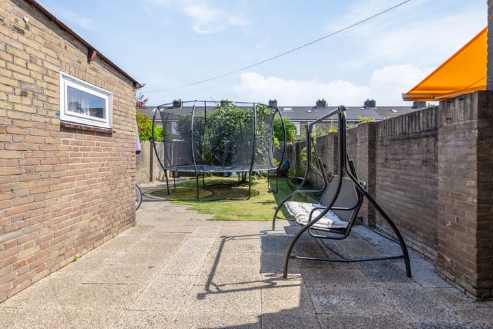 Photo 18 of Diepenbrocklaan 14