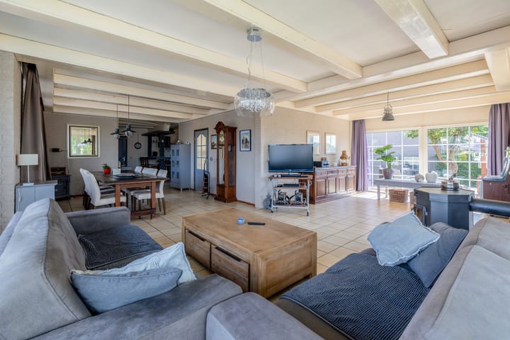 Foto 10 van Fluessenstraat 15