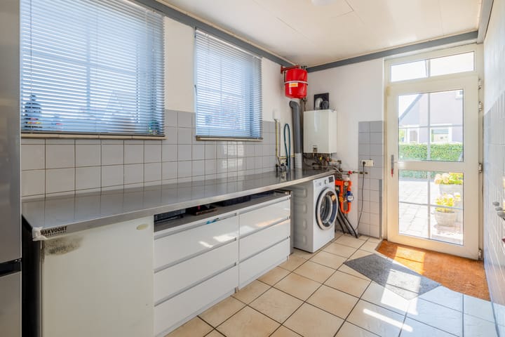 Foto 17 van Fluessenstraat 15