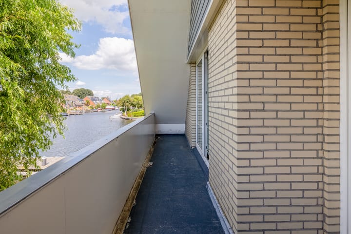 Foto 36 van Fluessenstraat 15