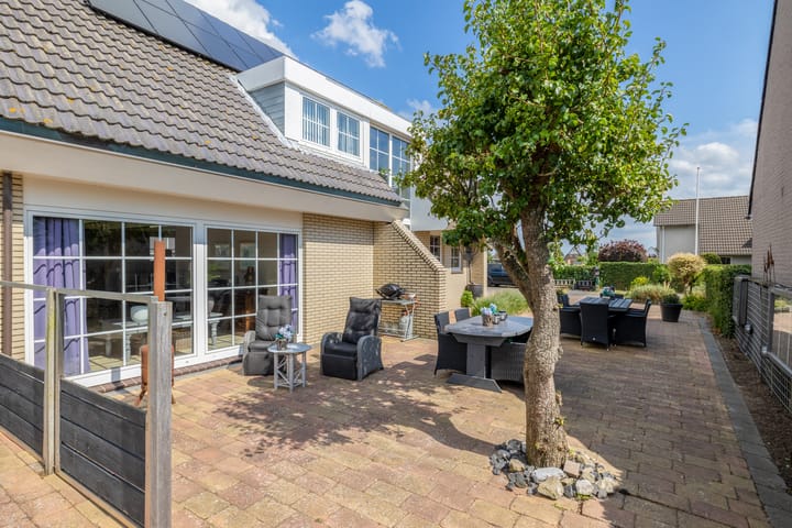 Foto 46 van Fluessenstraat 15