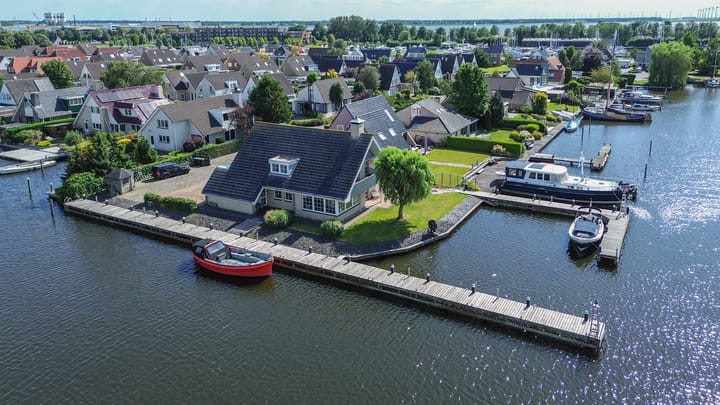 Foto 1 van Fluessenstraat 15