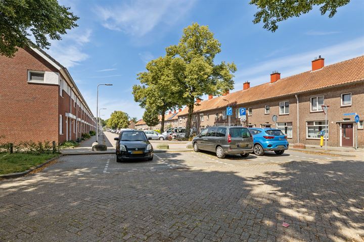 Bekijk foto 31 van Tafelbergstraat 68