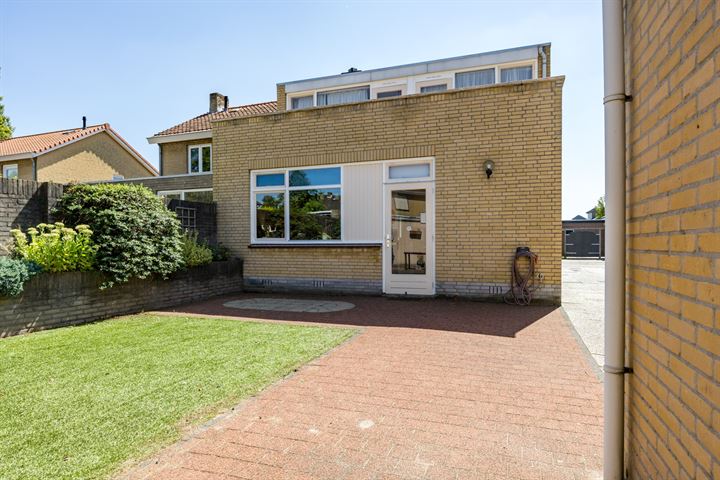 Bekijk foto 39 van Elzenstraat 4