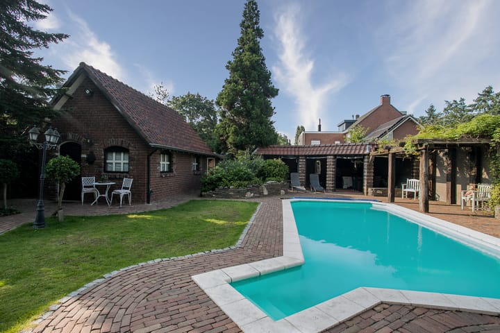 Photo 32 of Bongerdstraat 243