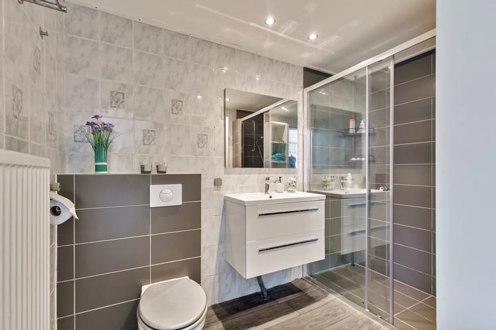 Foto 12 van Donze Visserstraat 89