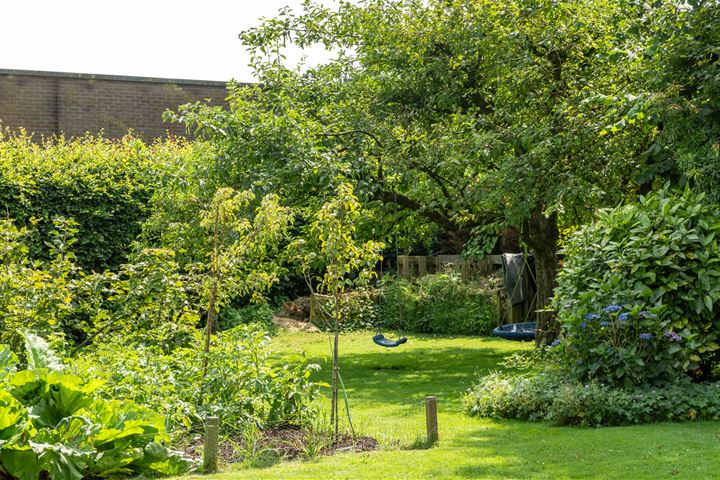 Bekijk foto 40 van Hoogengaardelaan 13