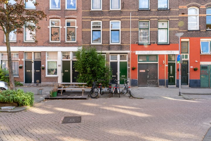 Bekijk foto 2 van Opzoomerstraat 34-B01