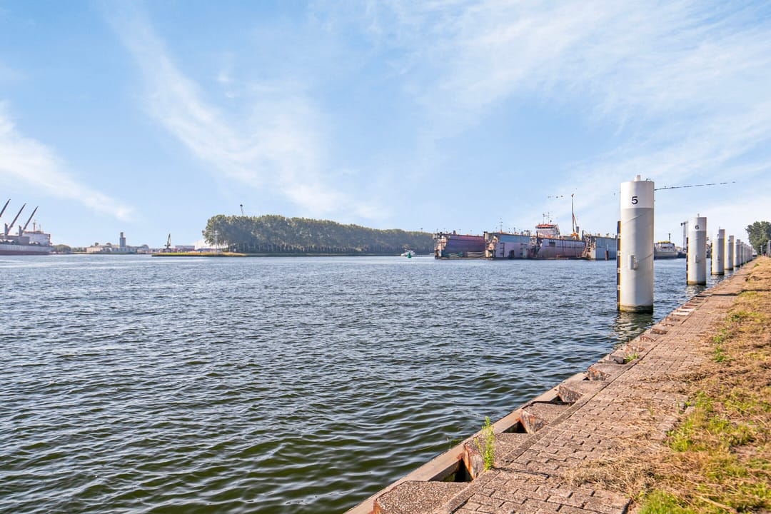 Foto 23 van Middenstraat 99