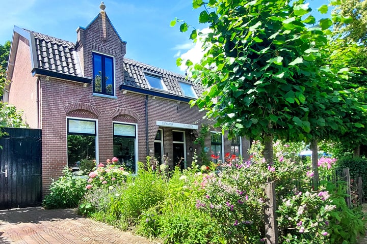 View photo 21 of Dorpsstraat 20