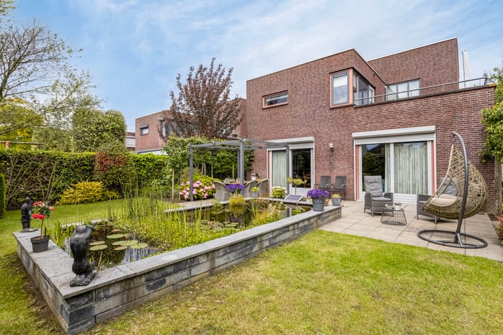 Foto 45 van Guldenroedestraat 15