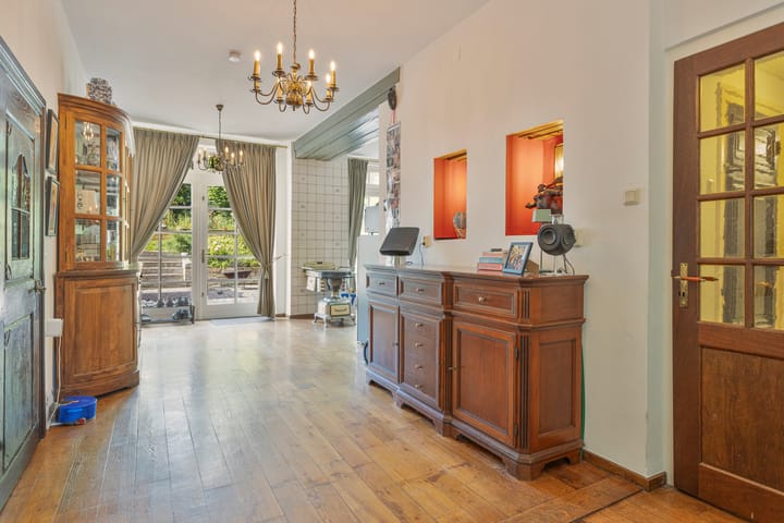 Foto 15 van Voerstraat 2