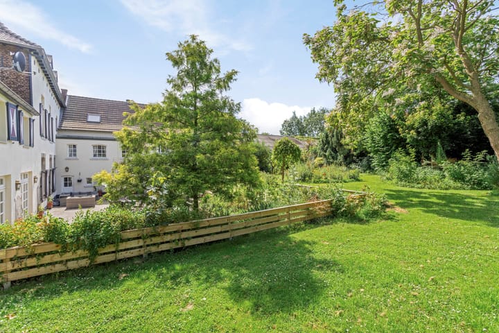 Foto 42 van Voerstraat 2