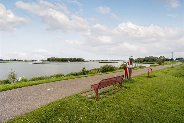 View photo 55 of Rivierdijk 575