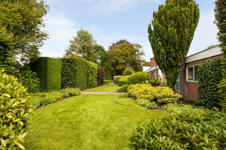 Foto 43 van Burgemeester Ulco de Vriesweg 7