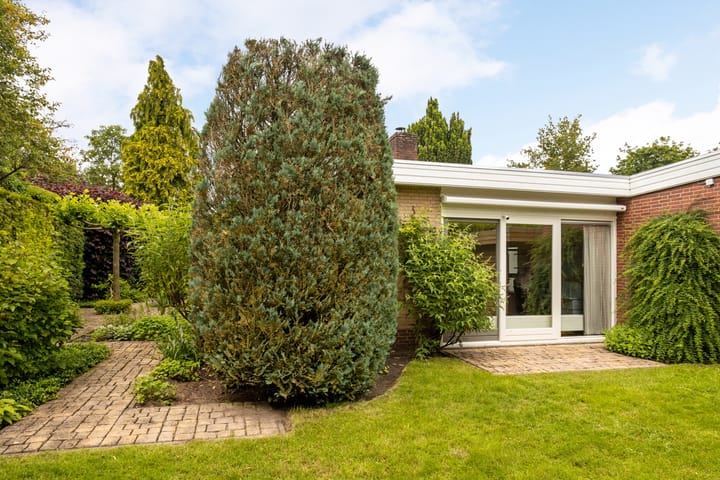 Foto 45 van Burgemeester Ulco de Vriesweg 7