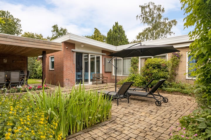 Foto 51 van Burgemeester Ulco de Vriesweg 7