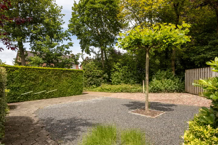 Foto 54 van Burgemeester Ulco de Vriesweg 7