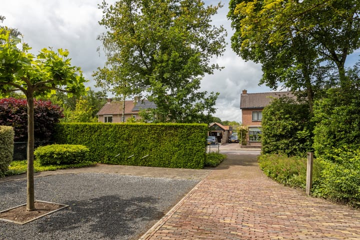 Foto 55 van Burgemeester Ulco de Vriesweg 7