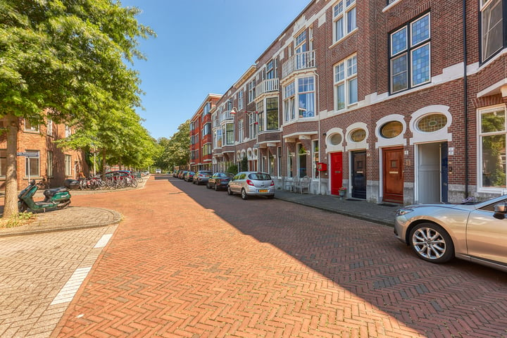 Bekijk foto 28 van Emantsstraat 7-A