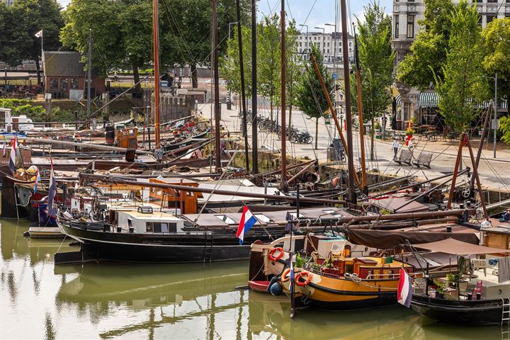 Bekijk foto 5 van Koningsdam 1