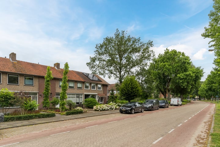 Bekijk foto 41 van Planetenstraat 20