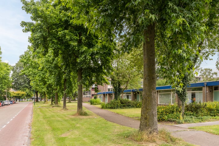 Bekijk foto 45 van Planetenstraat 20