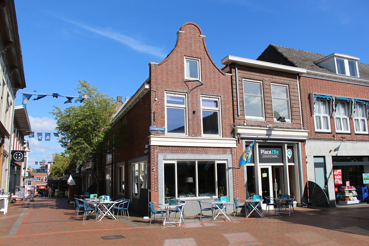 Bekijk foto 1 van Hoogstraat 22, Waagstraat 2 & 2a