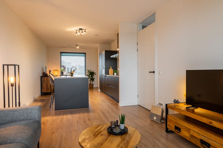 Foto 7 van Kolonel Millerstraat 62-C06