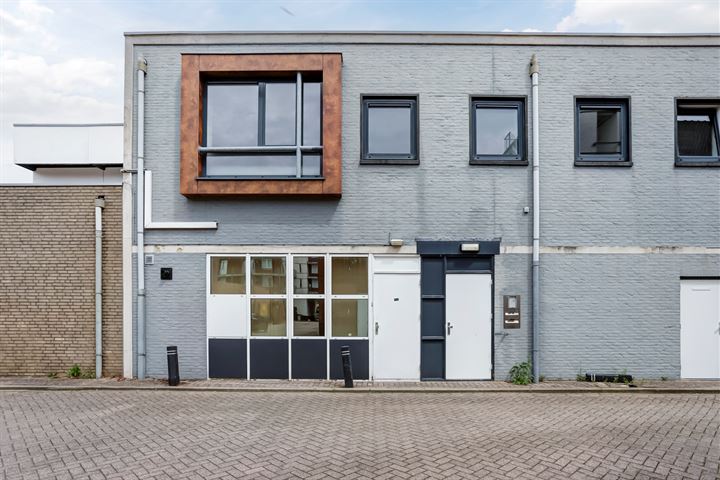 Bekijk foto 1 van Emmastraat 2-B