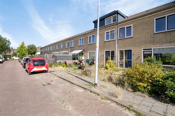 Bekijk foto 3 van Van Barenstraat 15