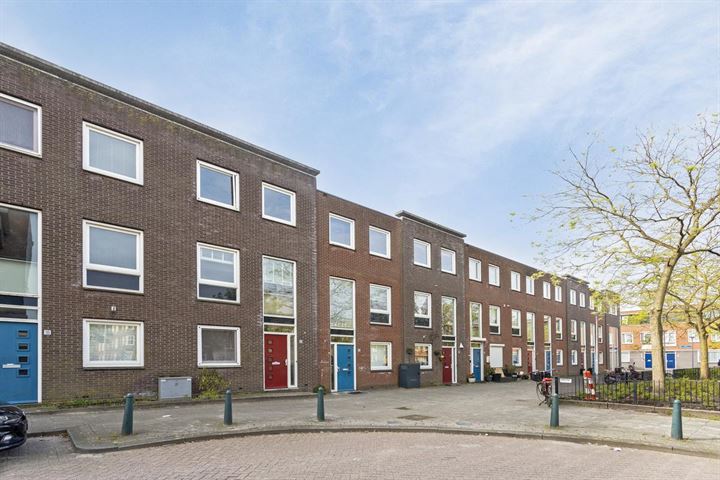 Bekijk foto 1 van Van Harenstraat 20