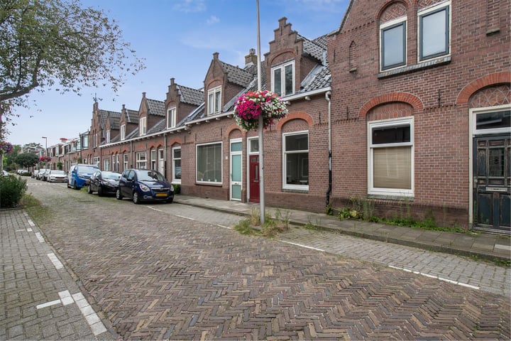 Bekijk foto 2 van Verenigingstraat 21