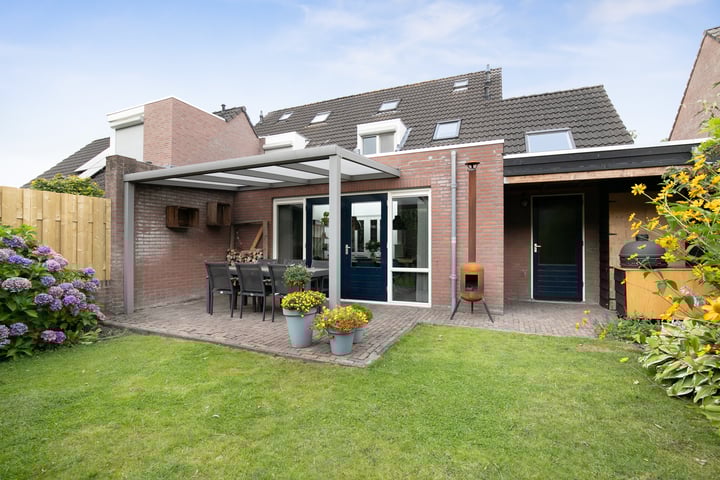 Bekijk foto 5 van Wolfsklauw 12