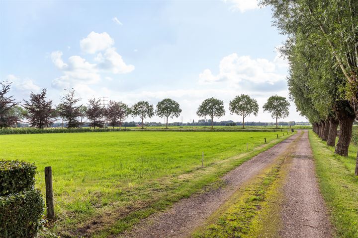 View photo 43 of Weteringdijk 77