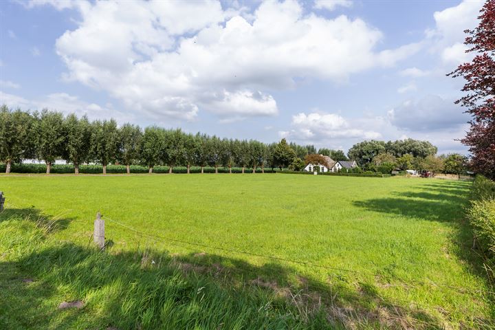 View photo 46 of Weteringdijk 77