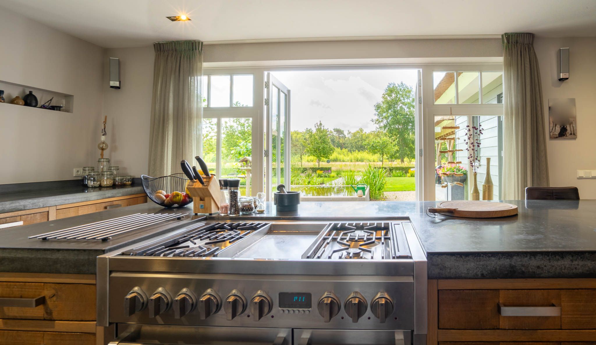 Foto 27 van Milschot 50