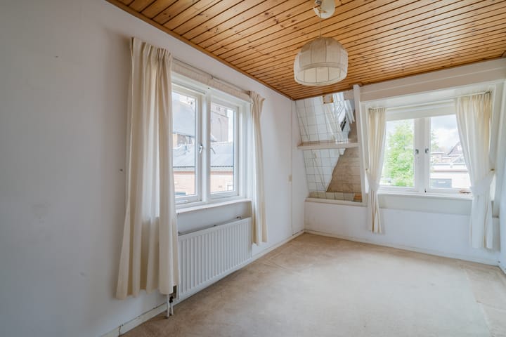 Foto 24 van Poststraat 8