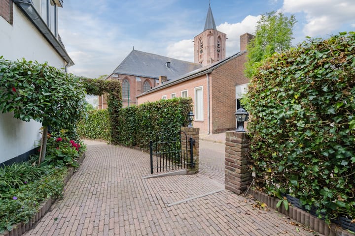 Foto 31 van Poststraat 8