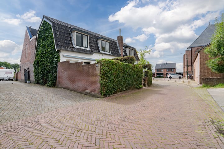 Foto 32 van Poststraat 8