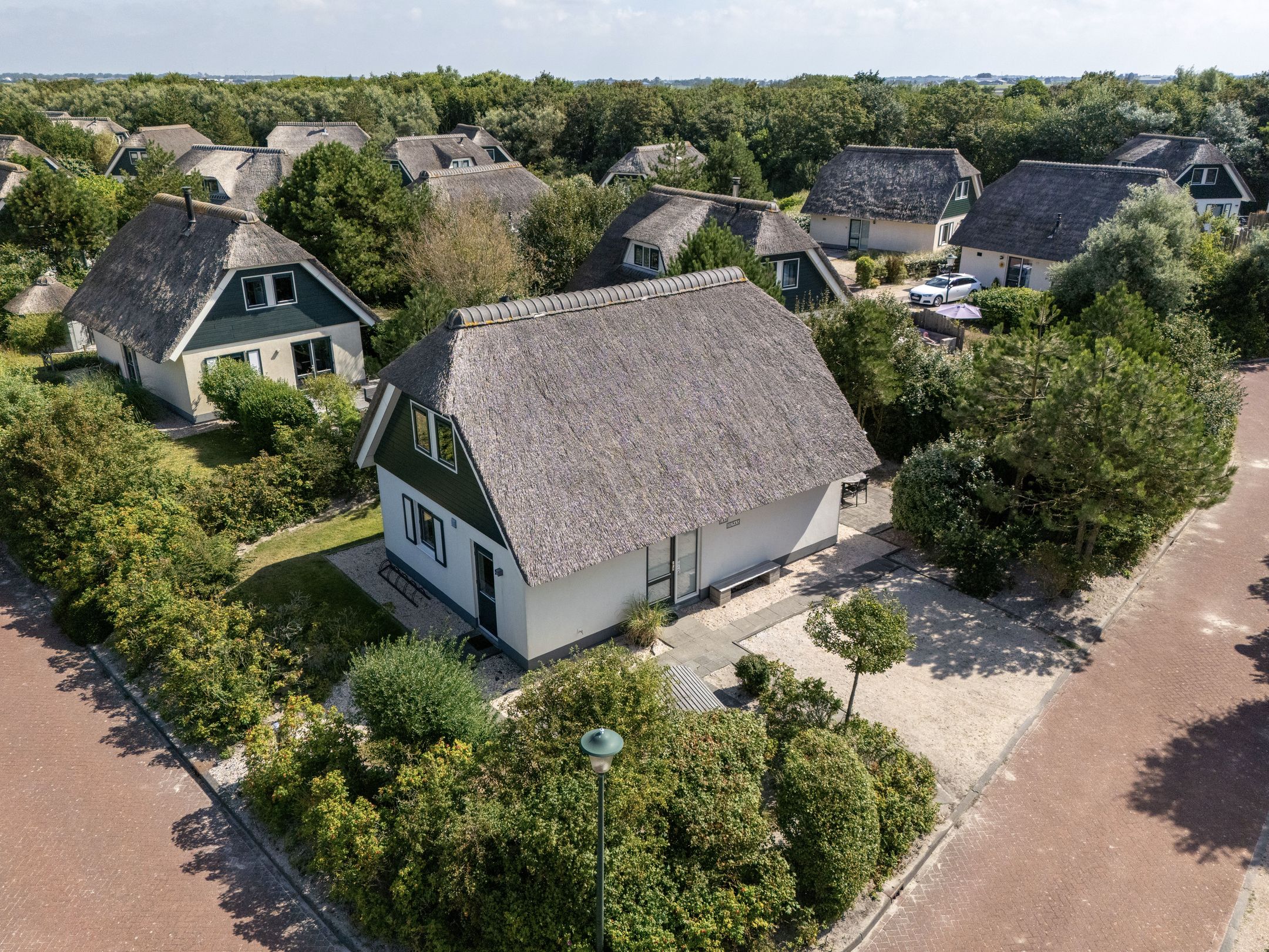 3-bedroom freehold villa in Julianadorp — photo 3 of 5