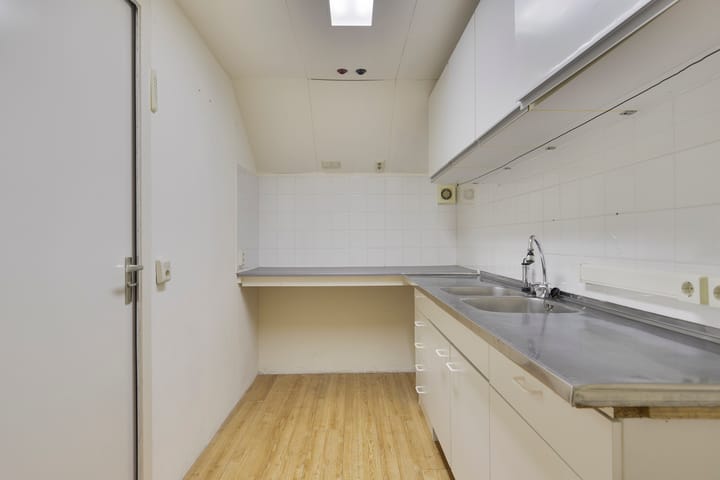 Photo 20 of Archimedeslaan 52