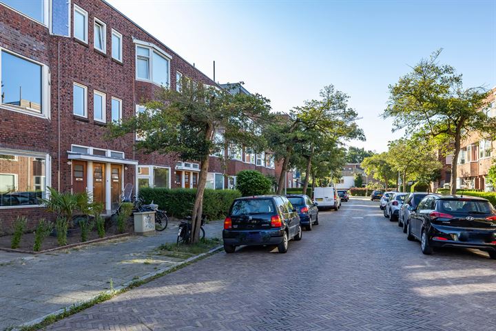 Bekijk foto 1 van Van Starkenborghstraat 138