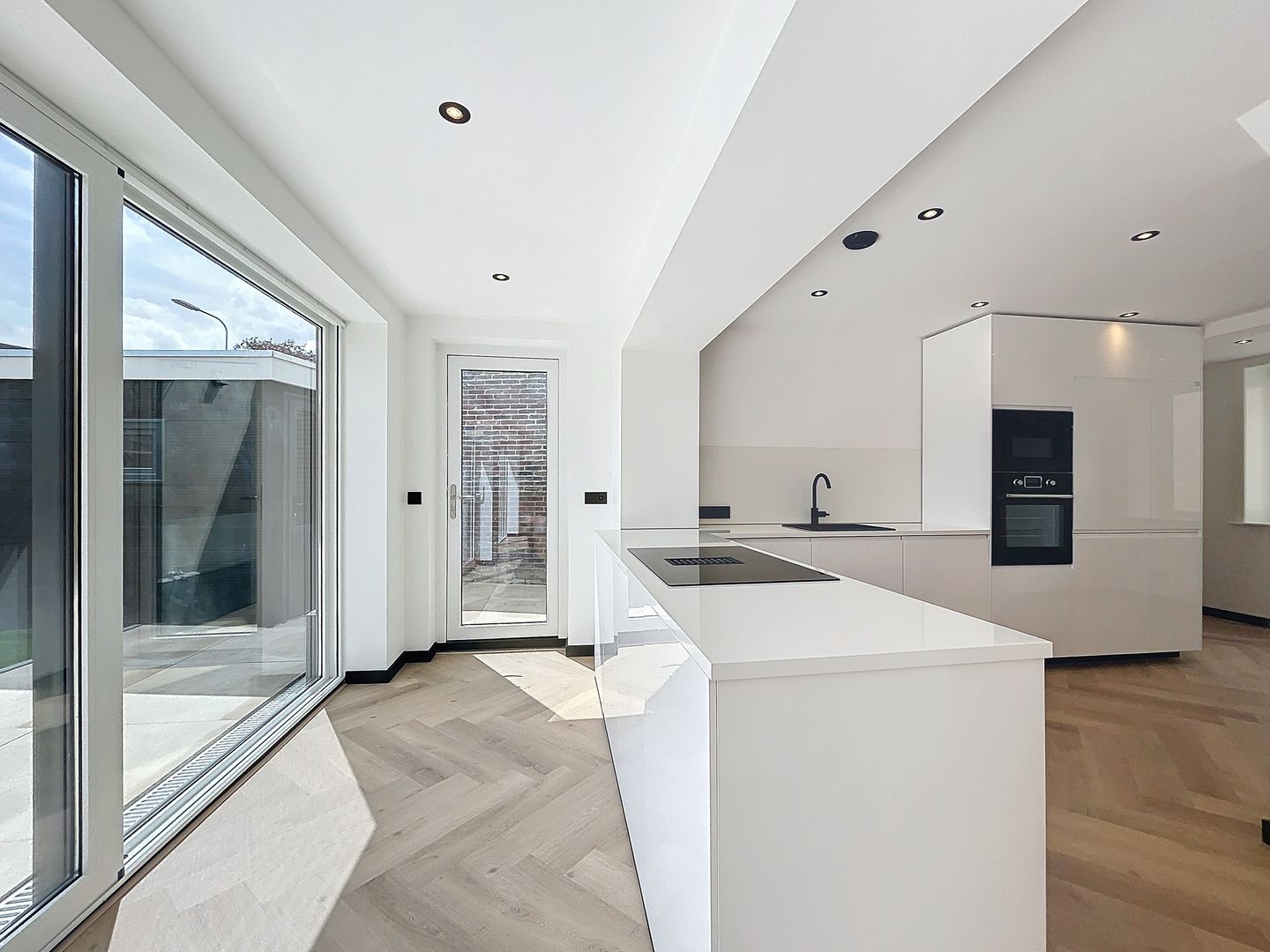 Foto 10 van Brugstraat 1