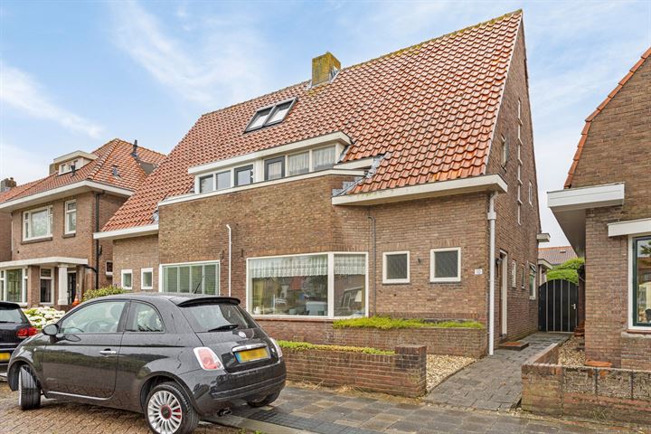 Bekijk foto 1 van Middelburgsestraat 10