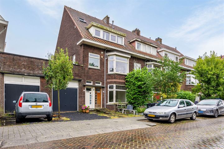 Bekijk foto 1 van Van den Hoonaardsingel 32-A