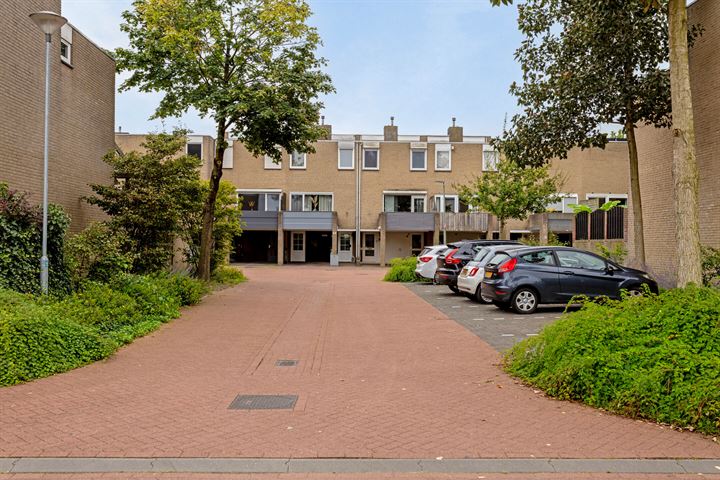 Bekijk foto 38 van Gouverneur Houbenstraat 42