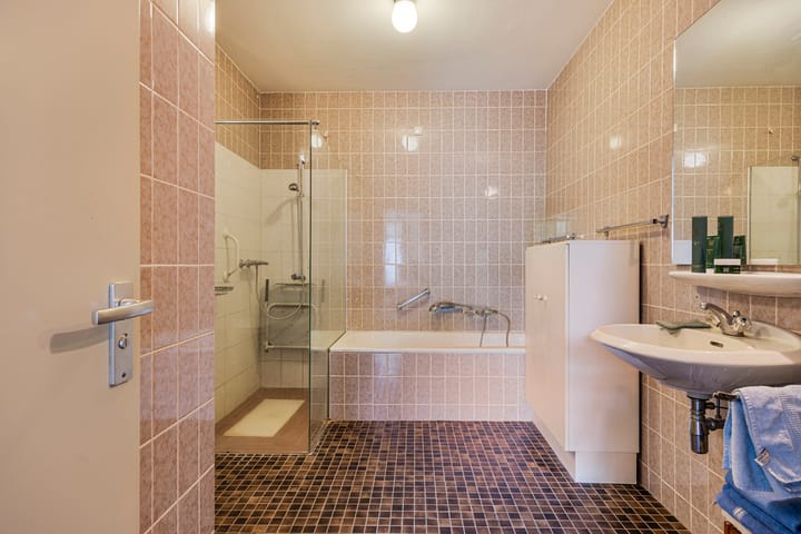 Photo 21 of Professor Cobbenhagenlaan 766