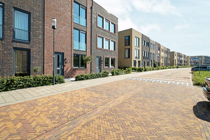 Foto 63 van Donatellostraat 88