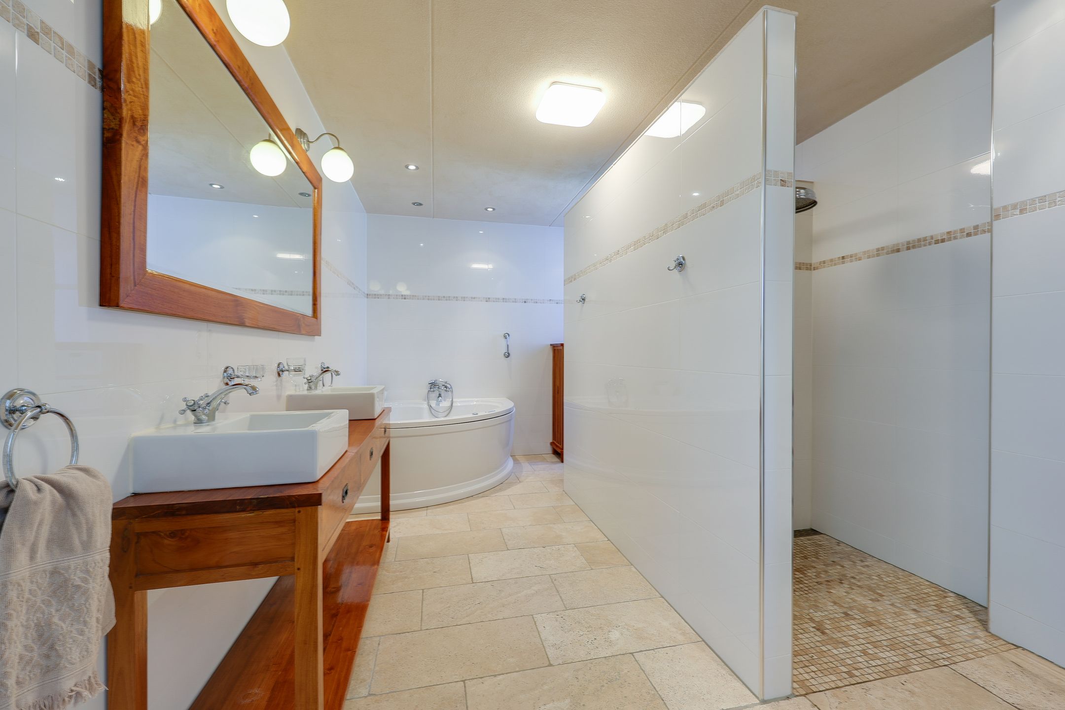 Foto 3 van Katwoudestraat 2